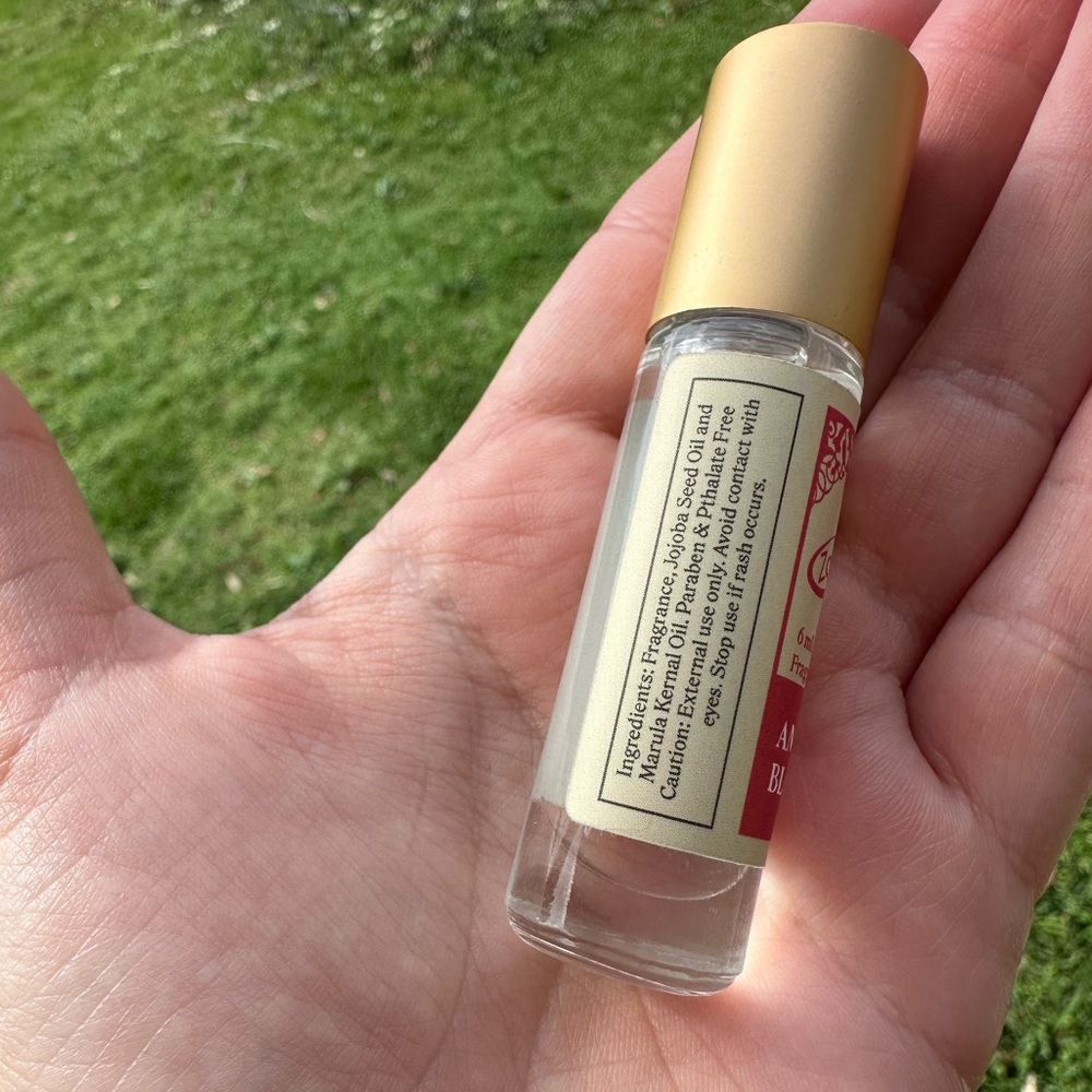 Zoha Amber Bloom Fragrance Oil Roller 6ml/.02 fl Travel Size Roll On Perfume - Picture 3 of 6